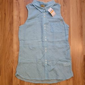 NWT C&C California Sleeveless Button Down Shirt